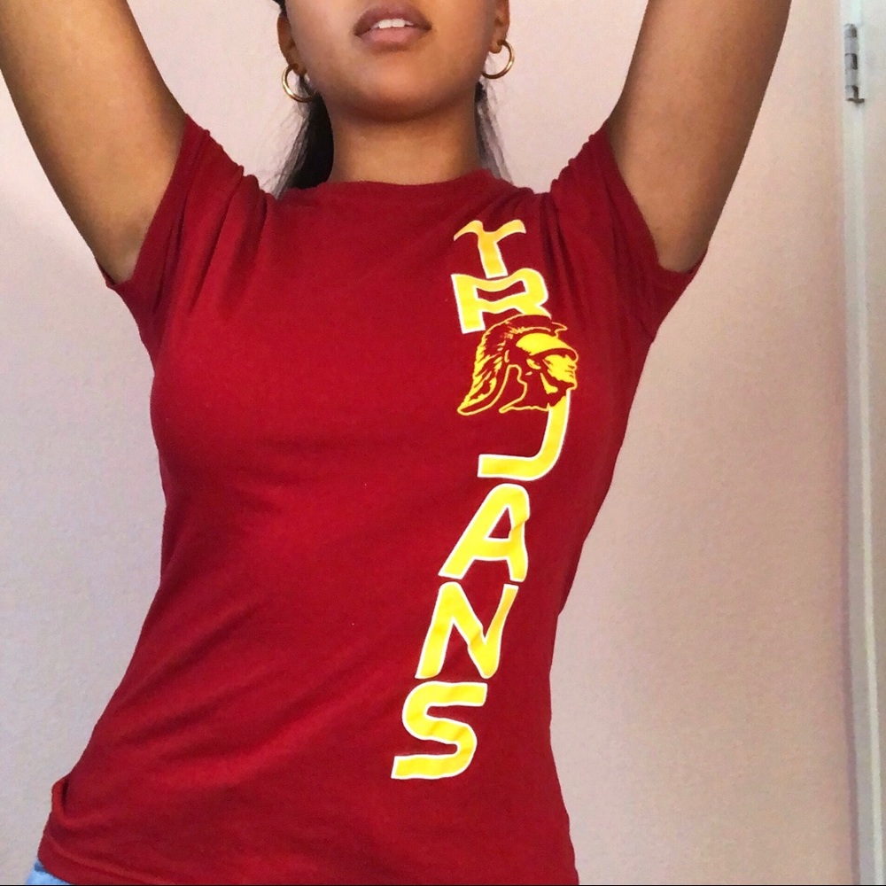 USC Women T- shirt ❤️💛